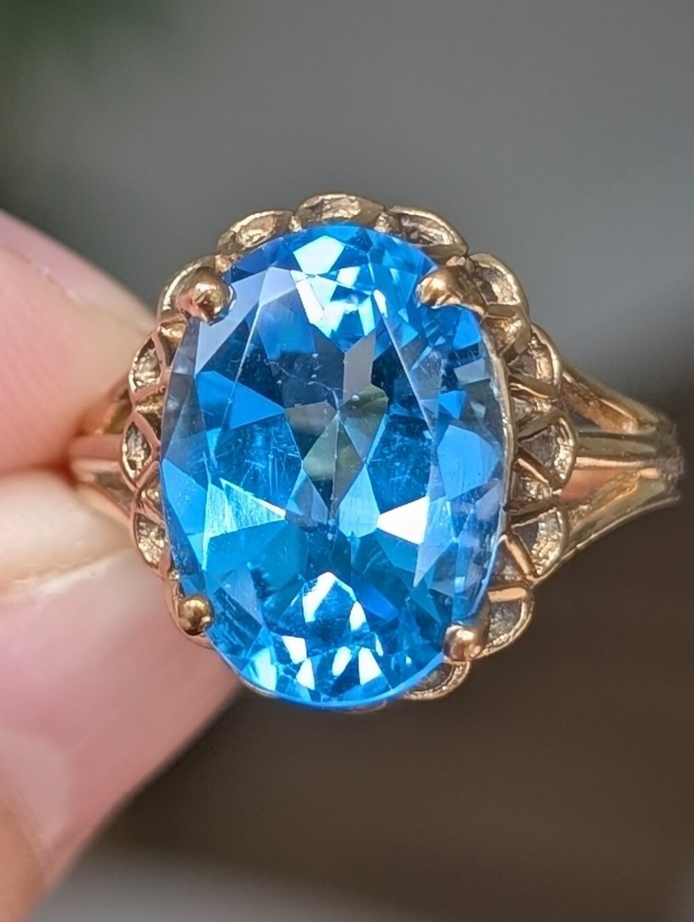 10K Gold Swiss Blue Topaz Cocktail Ring